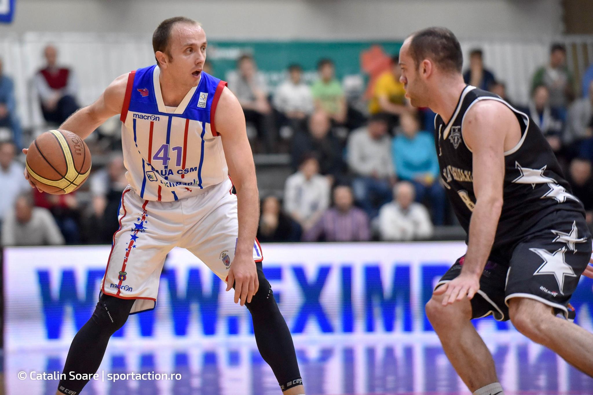 Playmaker-ul Stelei, baschetbalistul sârb Marko Marinovici, dezvăluie: ”Trag ca un nebun, să-mi întăresc mușchii spatelui și ai abdomenului! Am un membru mai scurt cu 4 centimetri” | VIDEO EXCLUSIV