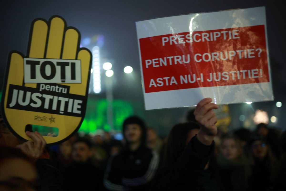 Generația Z, printre cei 4.000 de oameni prezenți în București la protestul pentru reformă în Justiție