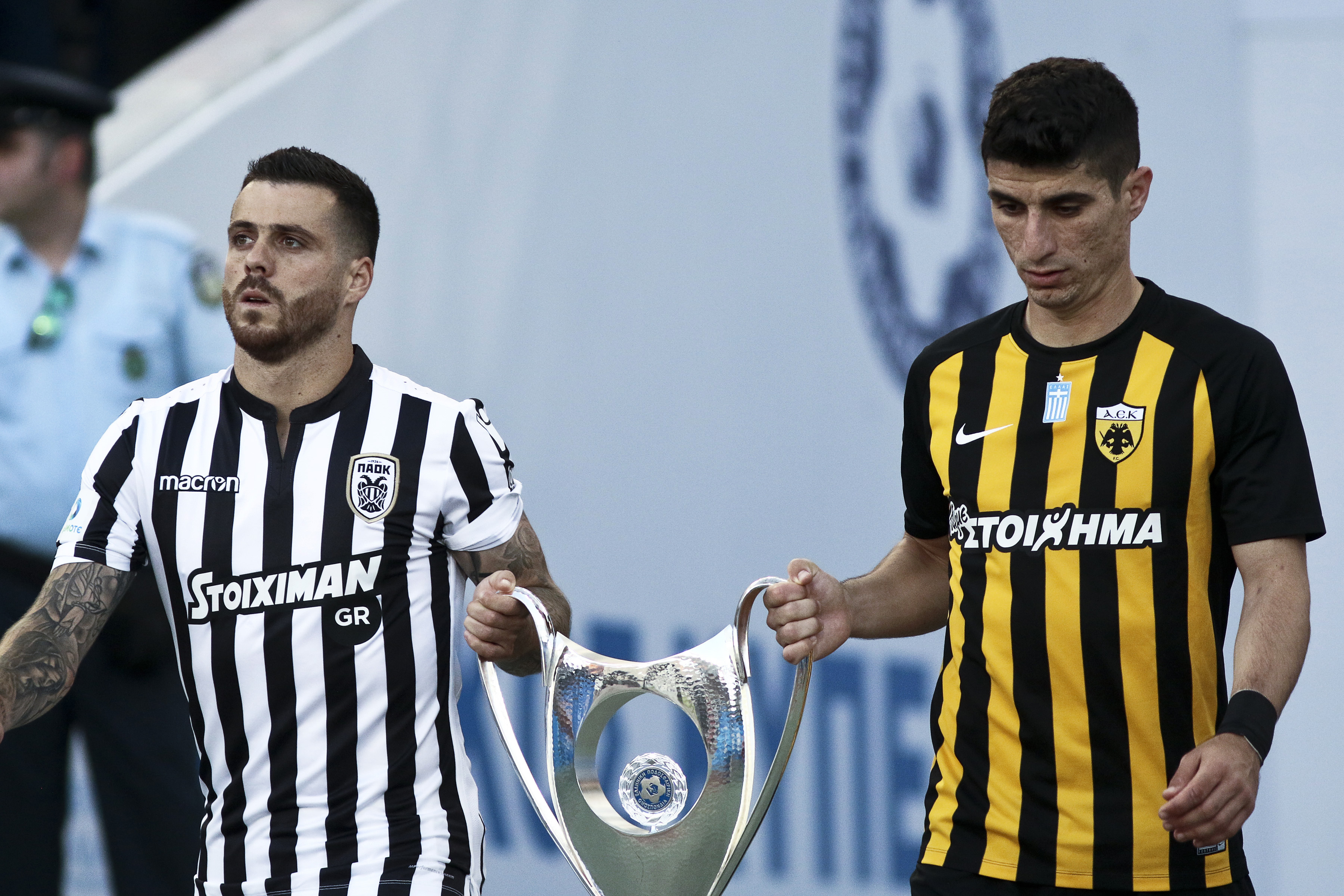 Finala Cupei Greciei, PAOK Salonic - AEK Atena 2-0. Primul trofeu pentru Răzvan Lucescu în Grecia. Mașini incendiate și focuri de armă! | FOTO&VIDEO