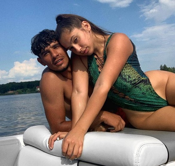 Imagini de senzație cu Florinel Coman și iubita sa, Ioana Timofeciuc. Cum s-au distrat cei doi în ziua în care FCSB avea meci cu Gaz Metan