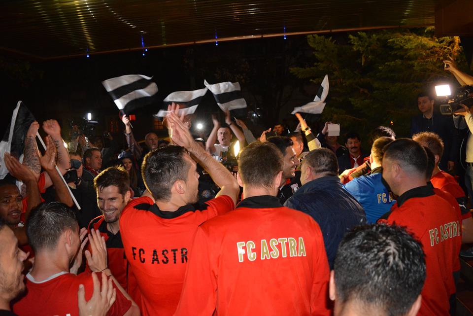 A început fiesta la Giurgiu! Prima reacție a lui Șumudică: ”Este extraordinar! Am practicat cel mai frumos fotbal” FOTO&VIDEO