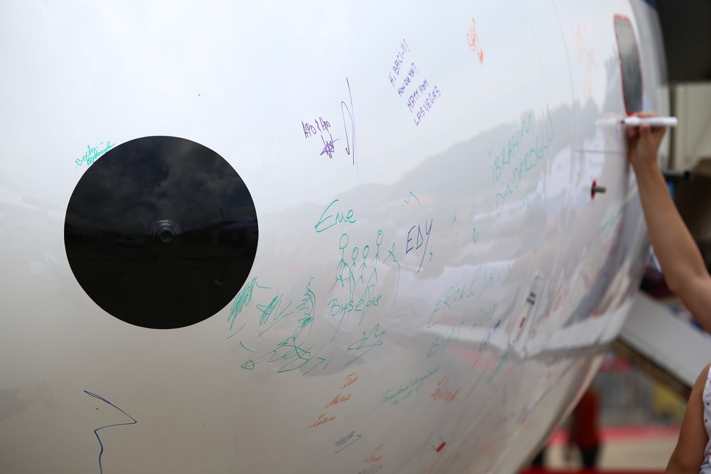 UPDATE. Programul BIAS 2018. Ce se întâmplă la show-ul aviatic cu 150 de aeronave şi peste 100 de piloţi şi paraşutişti din 13 ţări / FOTO&VIDEO