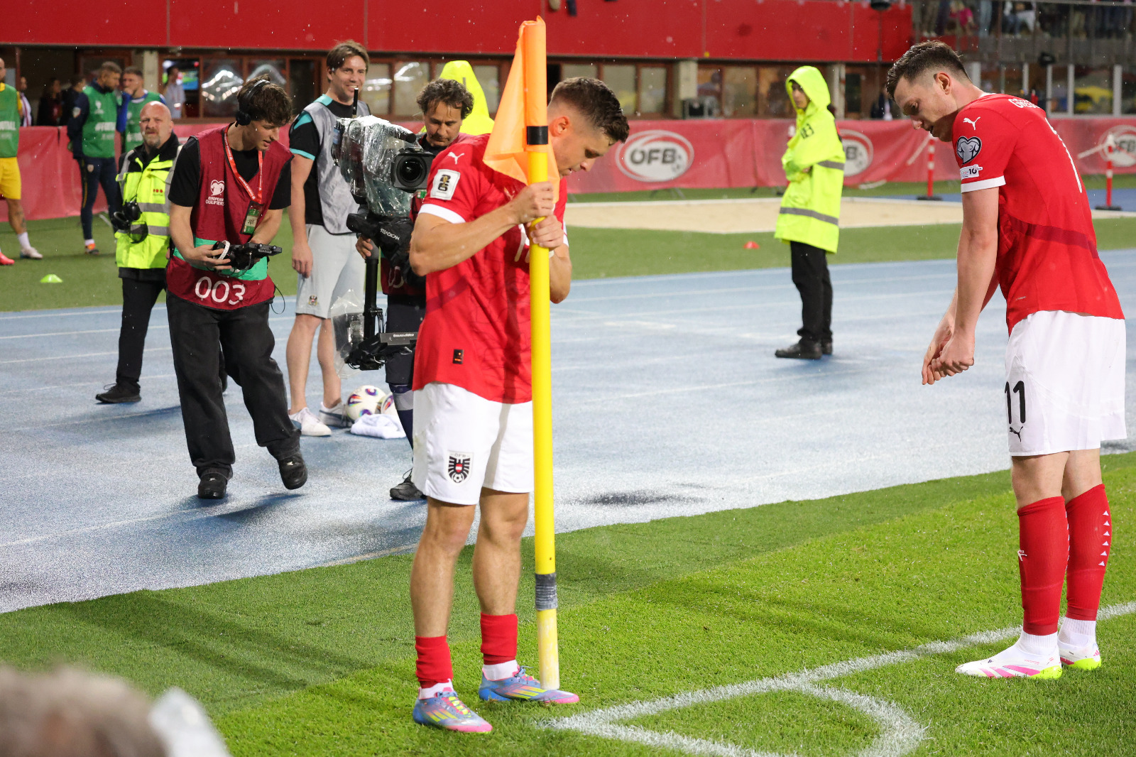 Austria - România 2-1, în preliminariile CM 2026. Tricolorii s-au înclinat în Austria. Golul marcat de Tănase în ultimul minut nu a fost suficient