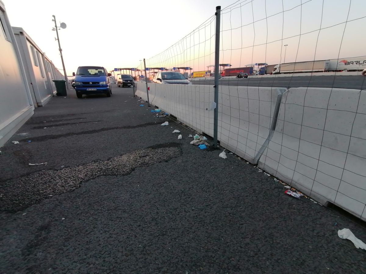 CORESPONDENȚĂ de la graniță | Vama Nădlac, un focar de infecție din cauza mormanelor de gunoi. Ce spune Prefectura Arad despre situație