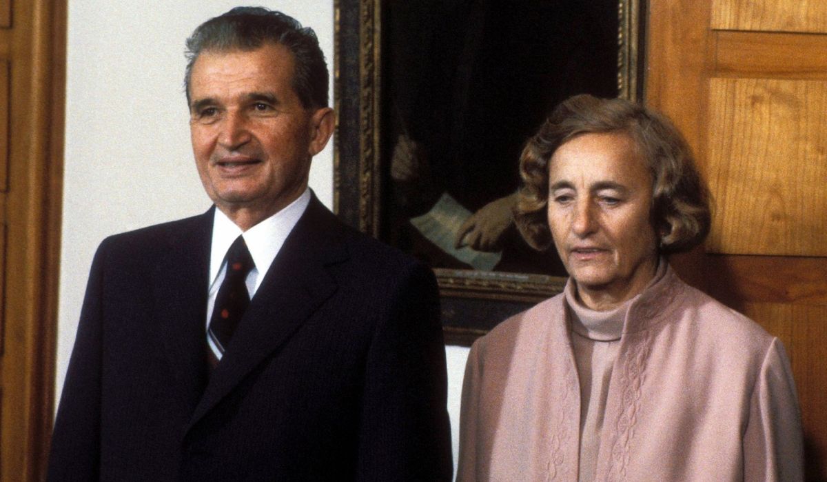 Nadia Comăneci și Elena Ceaușescu