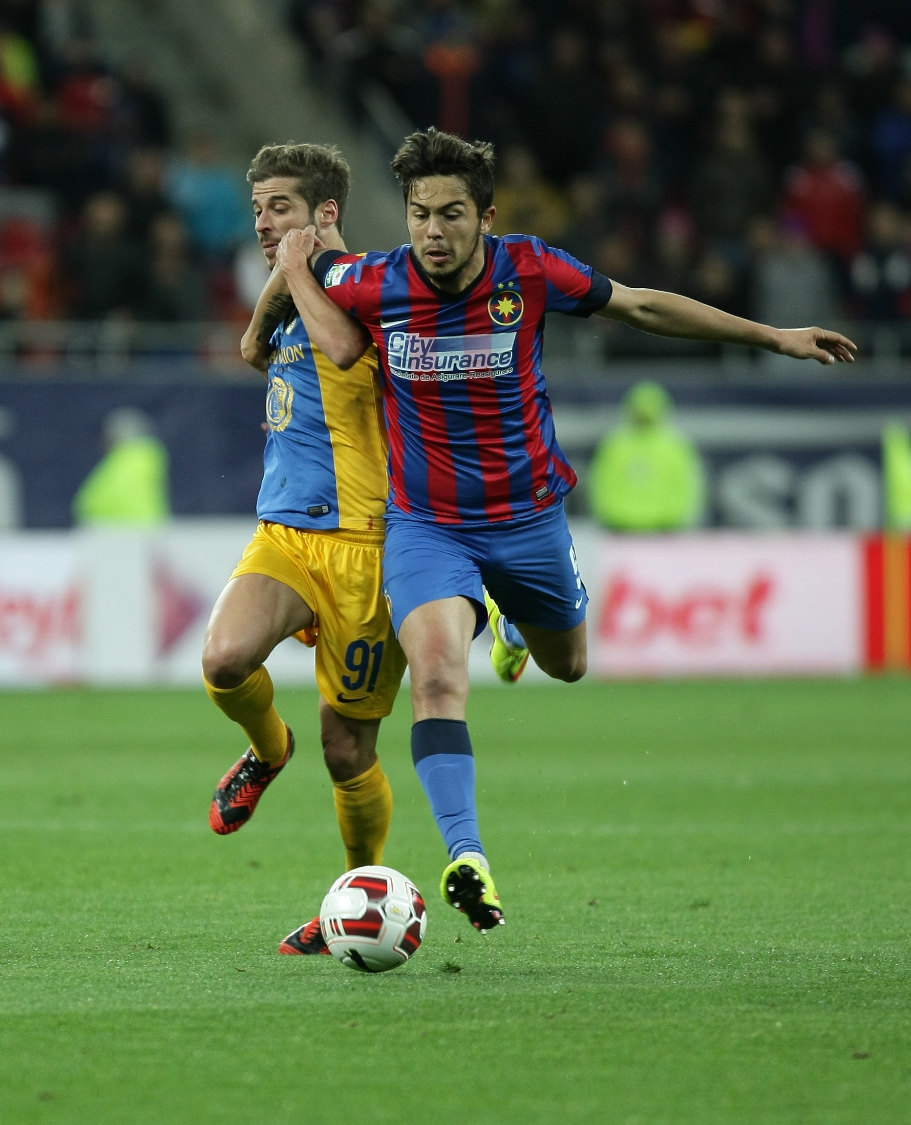 STEAUA - PETROLUL 3-1 (în tur, 1-1). ”Lupii” au fost mielușei / VIDEO