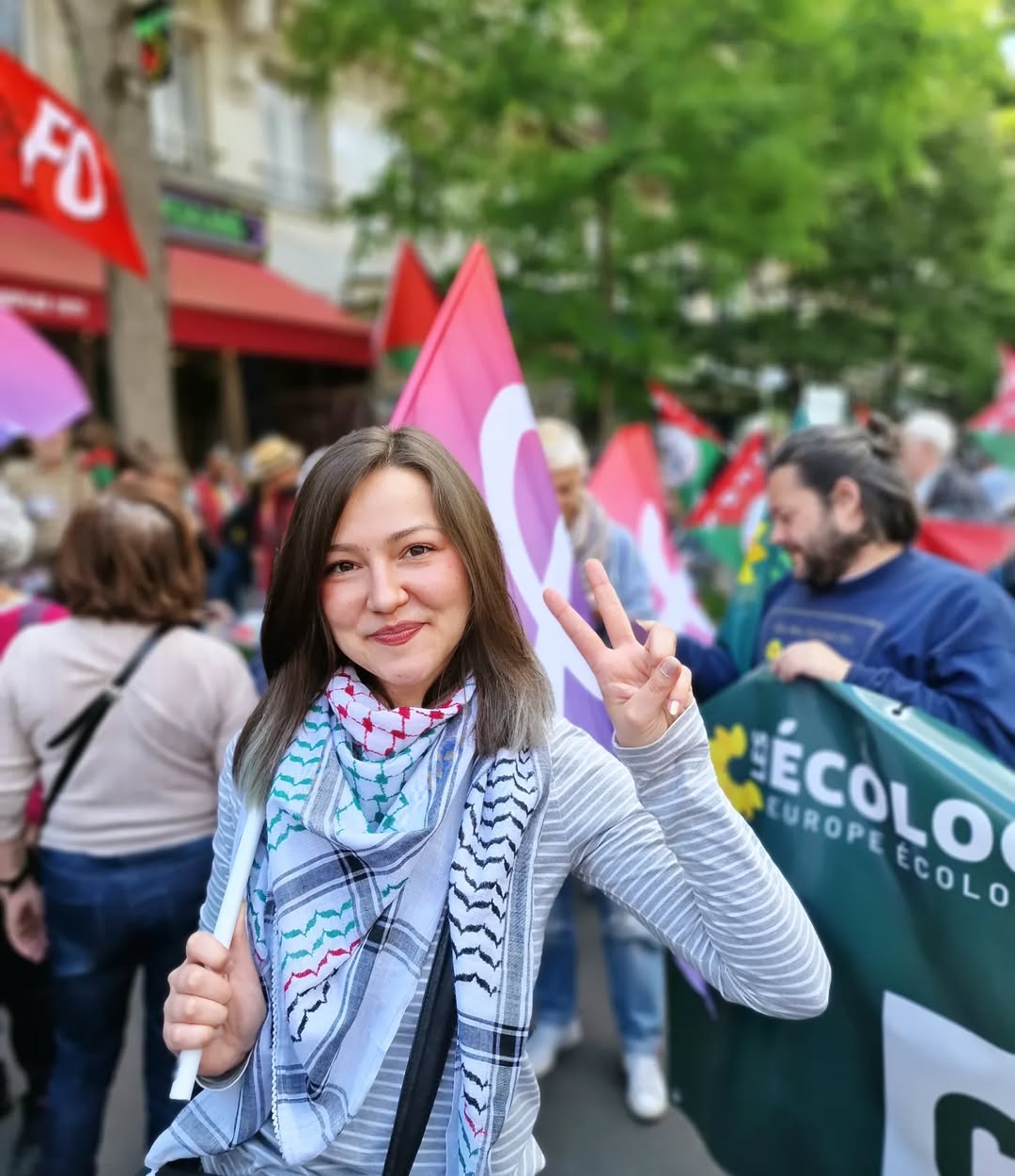 De ce locuiește Oana Lasconi în Franța. Fiica Elenei Lasconi a prezentat o emisiune pentru gameri și a studiat limba rusă