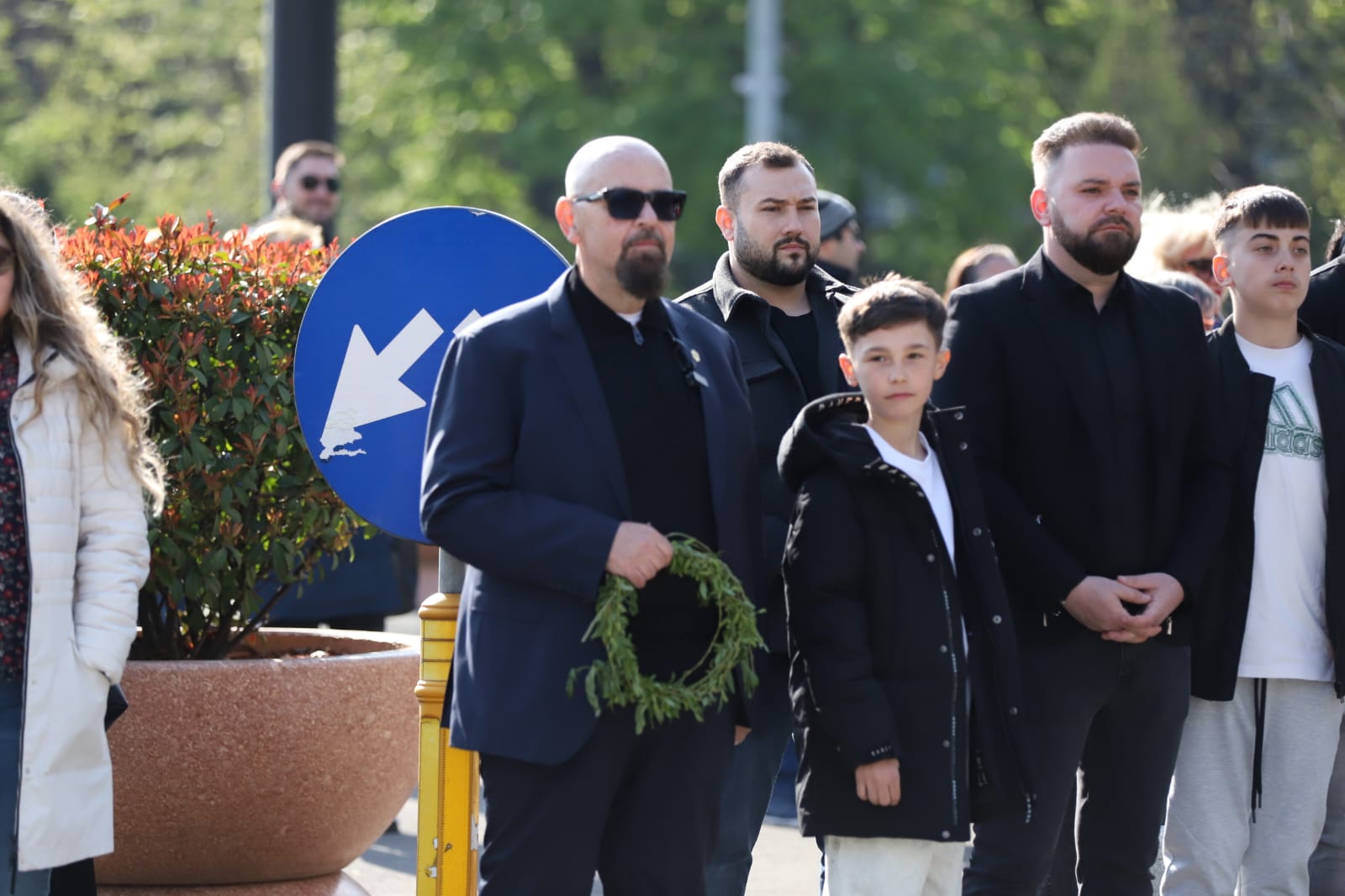 Pelerinaj de Florii, în București: sute de credincioși și preoți participă la procesiune. Cristian Popescu Piedone și fiul său au fost și ei prezenți