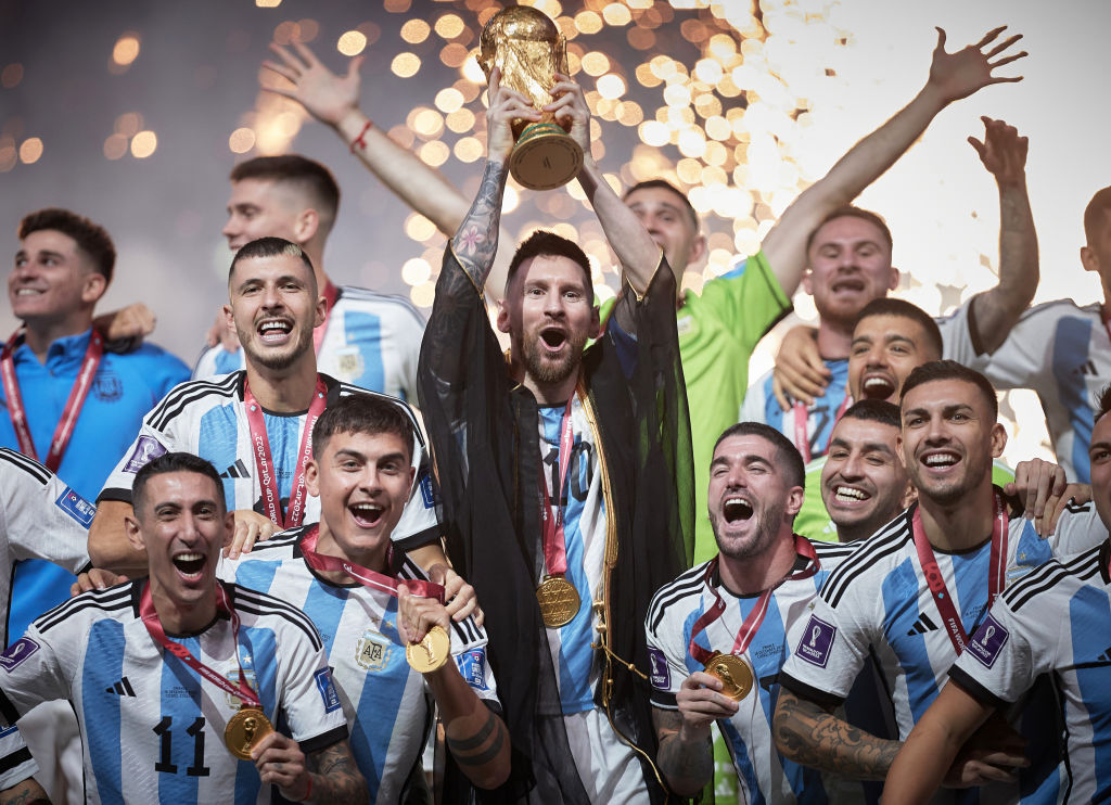 La 39 de ani, Lionel Messi dă trei goluri la Cupa Mondială în al 200-lea meci pentru națională. Care sunt recordurile fabuloase care îl plasează între zeii fotbalului