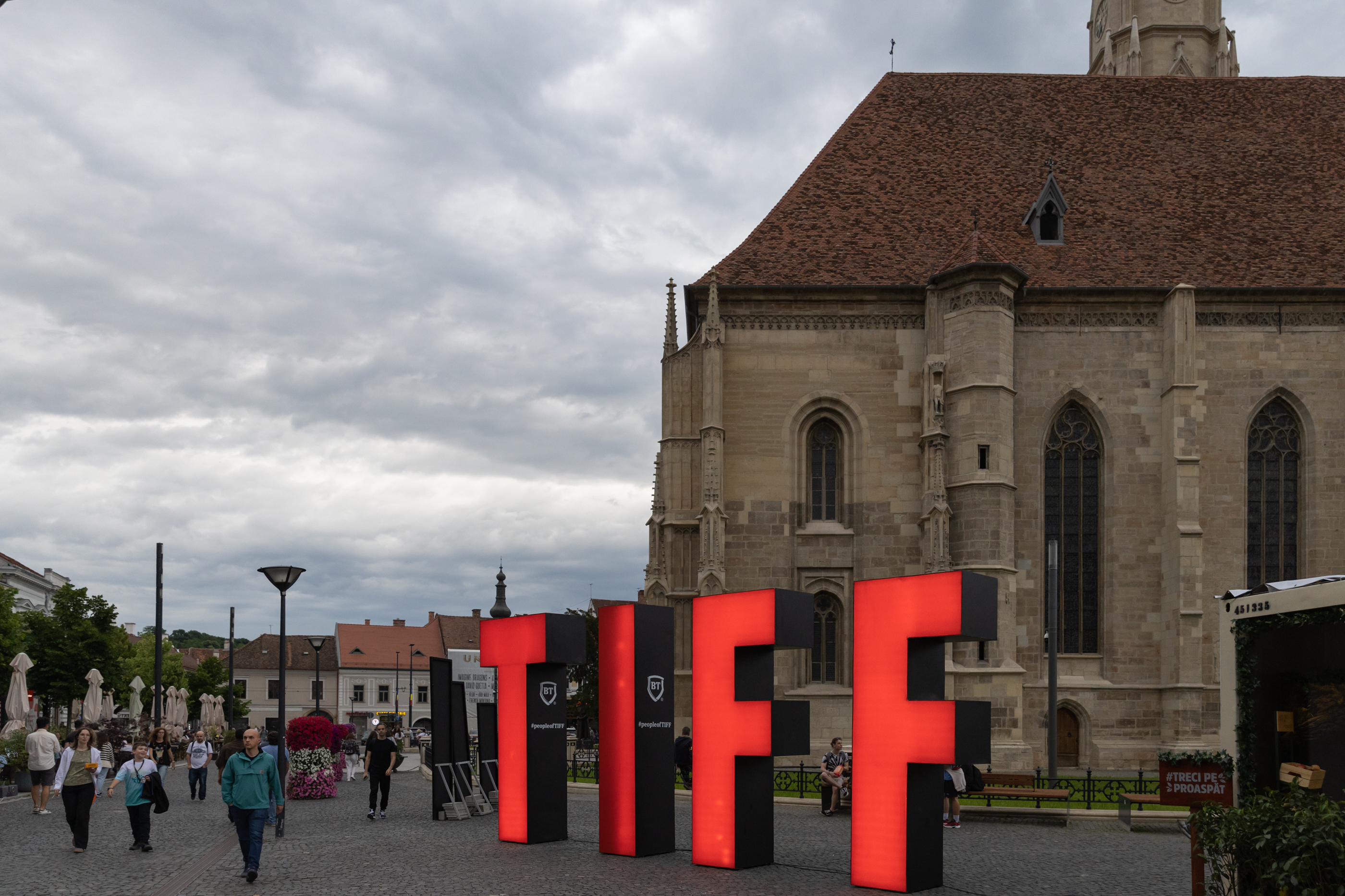 FOTOREPORTAJ Cum a fost la TIFF 2023: filme în ploaie, gropi și gulaș, la ultima aglomerație înainte de vacanță