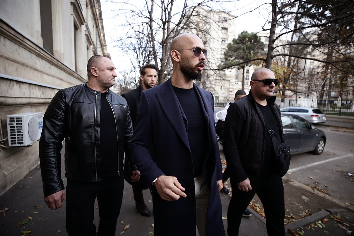 Curtea de Apel București a respins solicitarea fraților Tate de a părăsi România. Ei invocau că mama lor este bolnavă