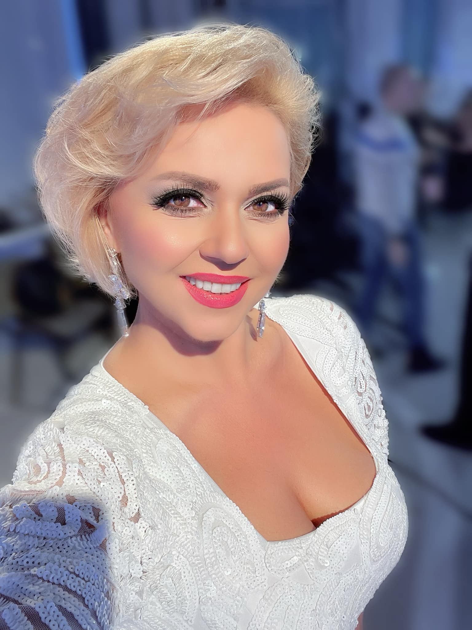 Cum a reușit, de fapt, Cornelia Rednic să slăbească atât de mult. Artista de muzică populară a avut nevoie și de ajutorul specialistului