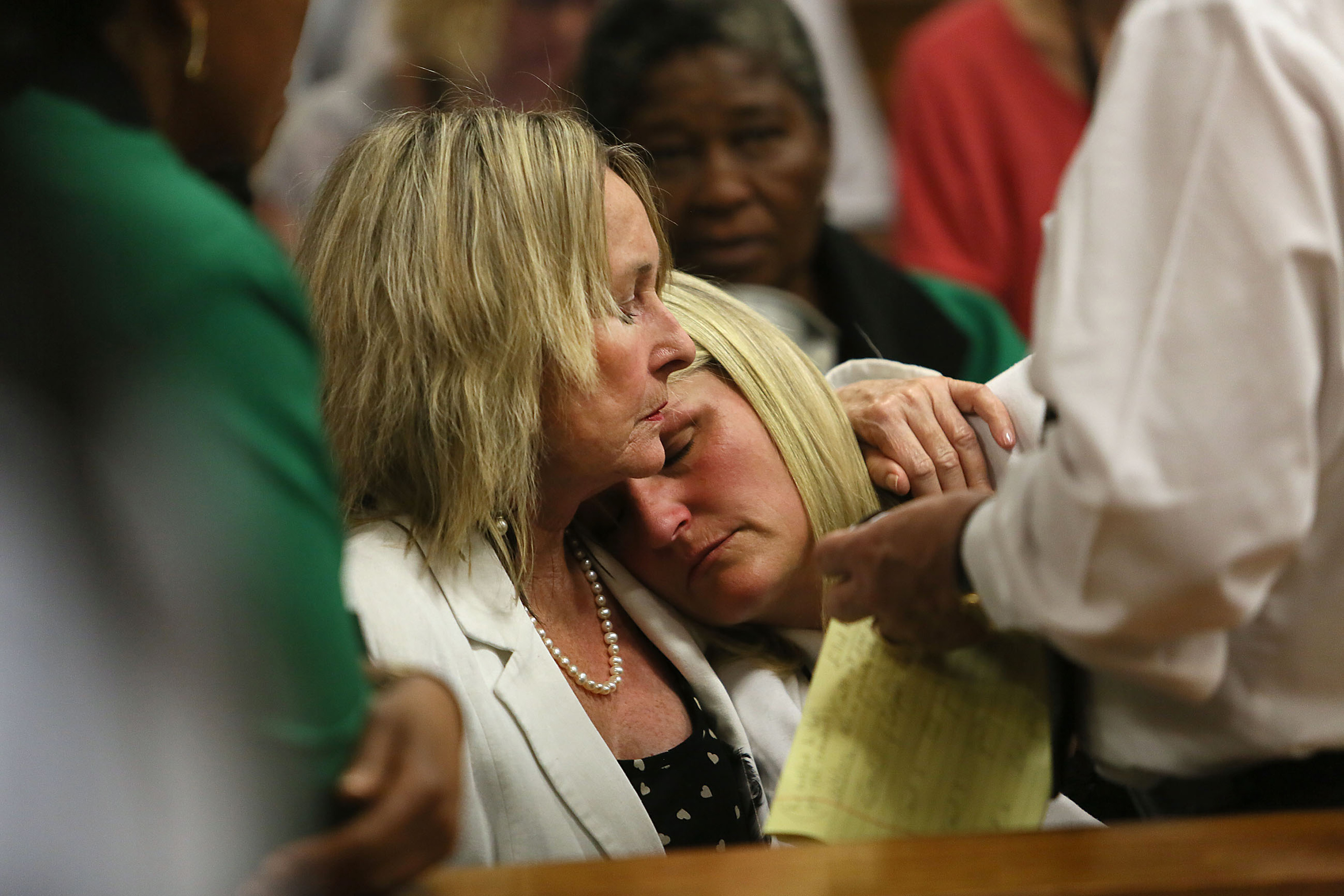 FOTO / VERDICT: Oscar Pistorius, vinovat pentru ucidere din culpă!