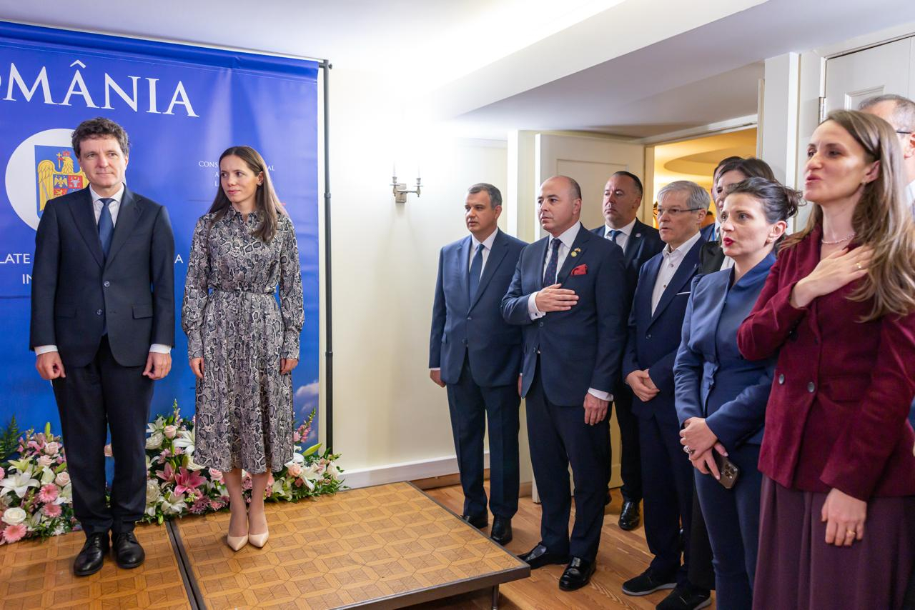 Imagini cu Mirabela Grădinaru la New York. Ce ținute a ales partenera lui Nicușor Dan