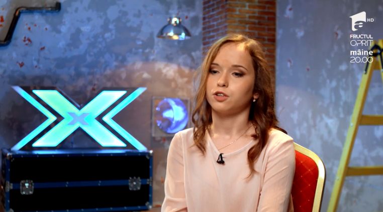 Povestea impresionantă a Laviniei, o adolescentă adoptată  care a făcut ravagii la X Factor. A stârnit hohote de plâns | FOTO