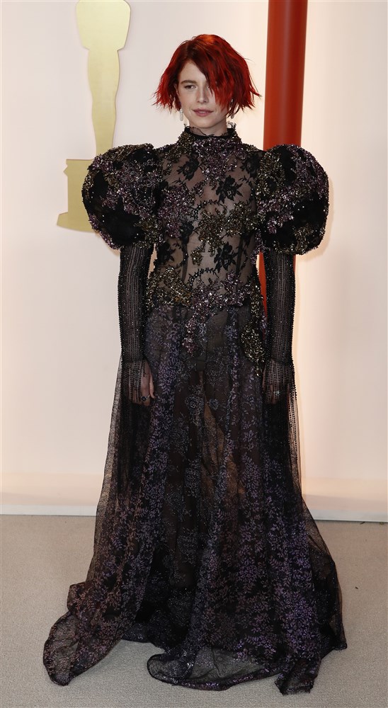 Ținutele vedetelor la Oscar 2023. Actrițele s-au întrecut în rochii elegante și strălucitoare. FOTO