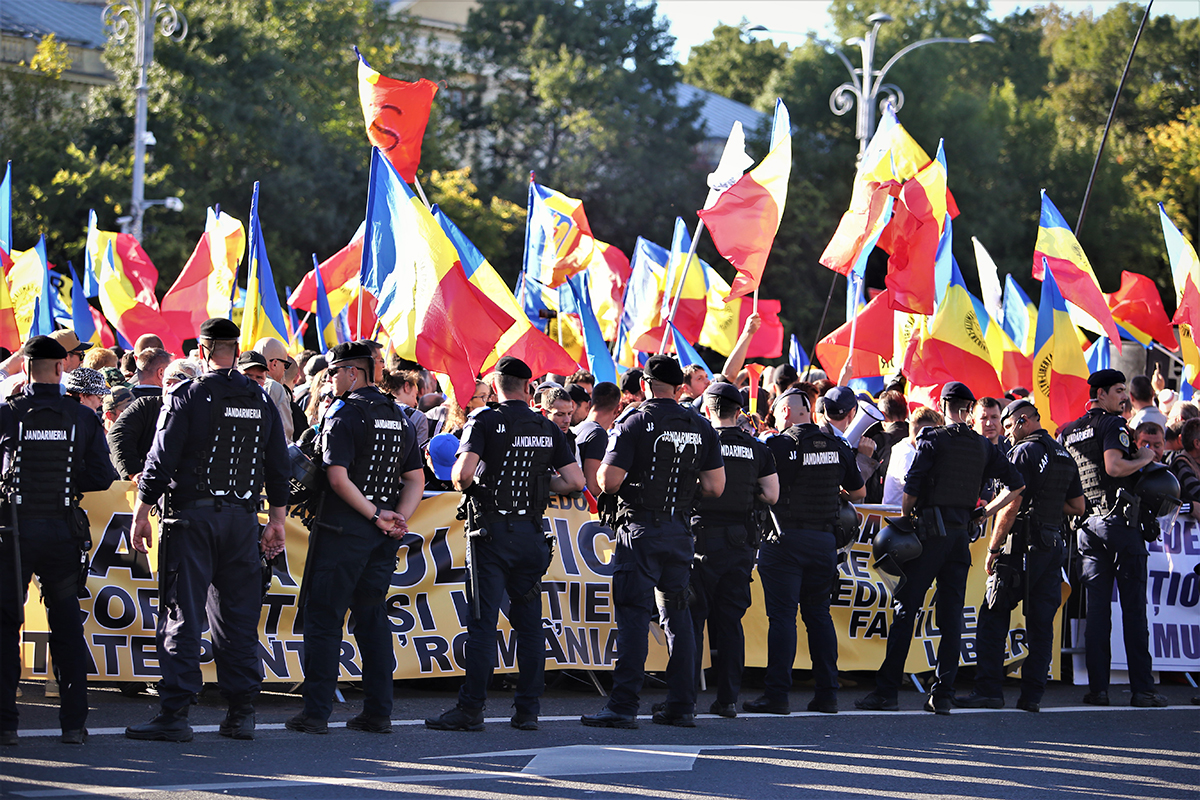George Simion și Diana Șoșoacă s-au certat pe protestul din Piața Victoriei. Senatoarea a virat de la „Bine ați venit, fraților!”, la „Trădătorule, ți-ai bătut joc de AUR!”