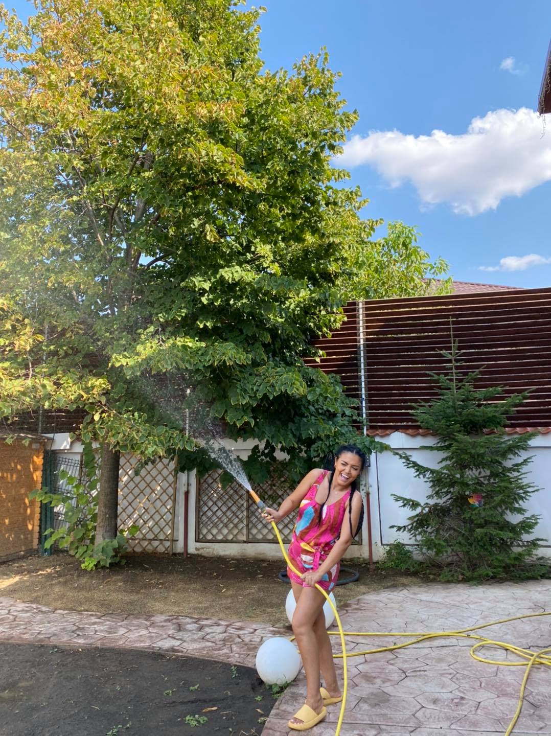 Imagini din casa în care locuiește Andreea Mantea. Detaliul din dormitor care a atras atenția tuturor