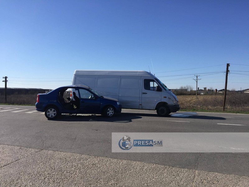 Accident grav, la ieșirea din Satu Mare. Un bărbat a murit și altul a fost rănit (FOTO)