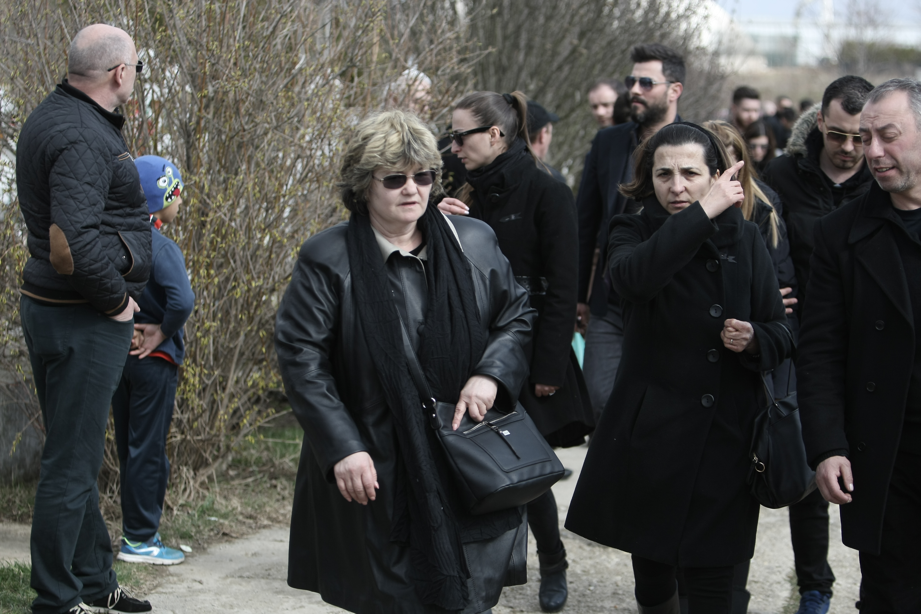 Vasile Turcu a fost înmormântat după ritualurile sinucigașilor. Fostul om de afaceri a fost condus pe ultimul drum de rude, prieteni și doar câțiva oameni de fotbal
