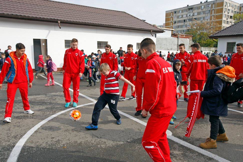 ORA DE DINAMO, la Școala Nr. 124. Directorul sportiv Ionel Dănciulescu s-a simțit ca-n prima zi de cursuri / VIDEO