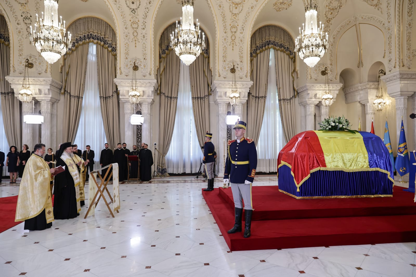TVR, o nouă gafă: „Reprezentanții Spitalului Grigore Antipa au precizat că starea de sănătate a fostului președinte Ion Iliescu s-a deteriorat”
