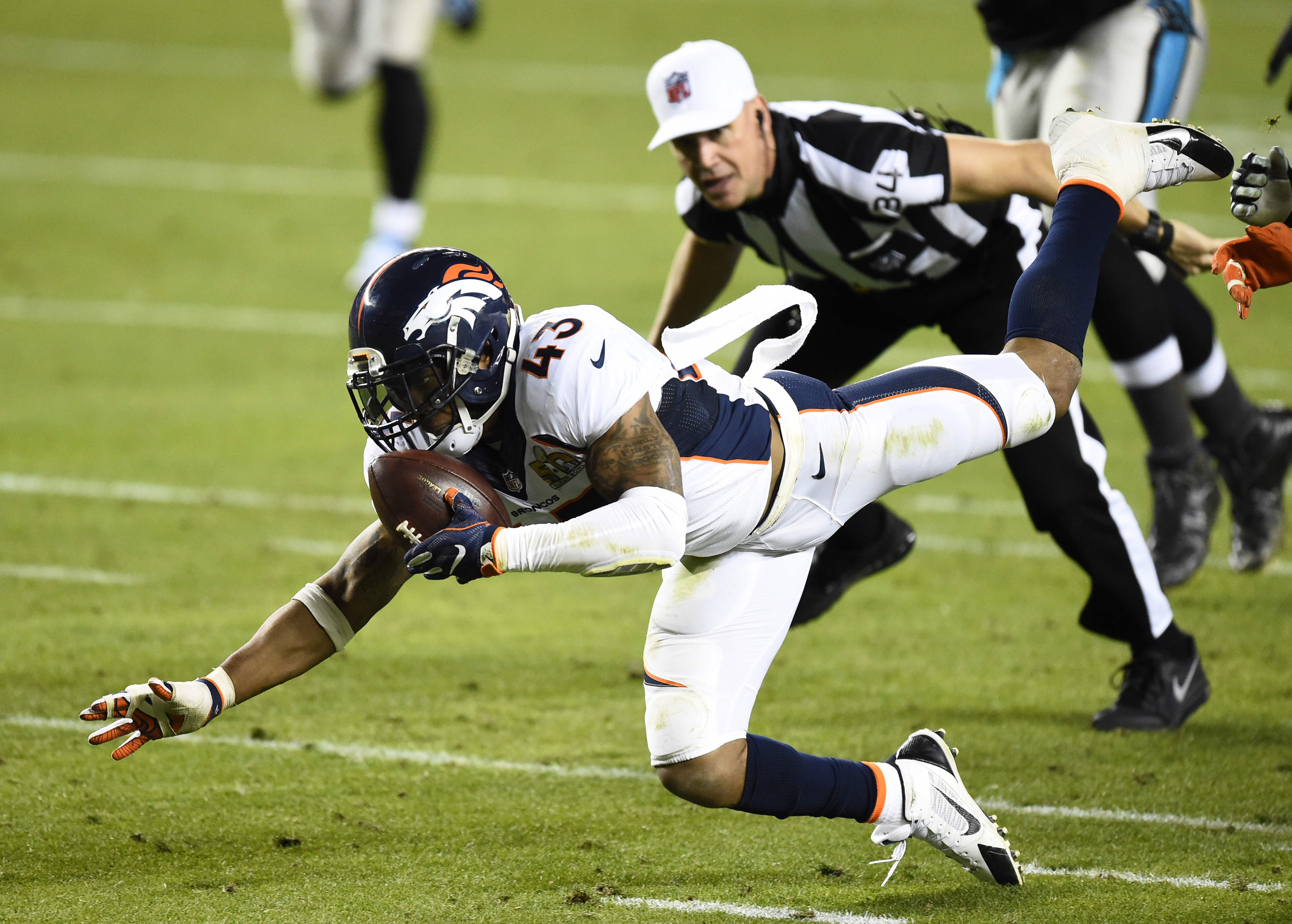 Denver Broncos a câștigat Super Bowl 50, ^după o finală de vis cu Carolina Panthers / GALERIE FOTO&VIDEO