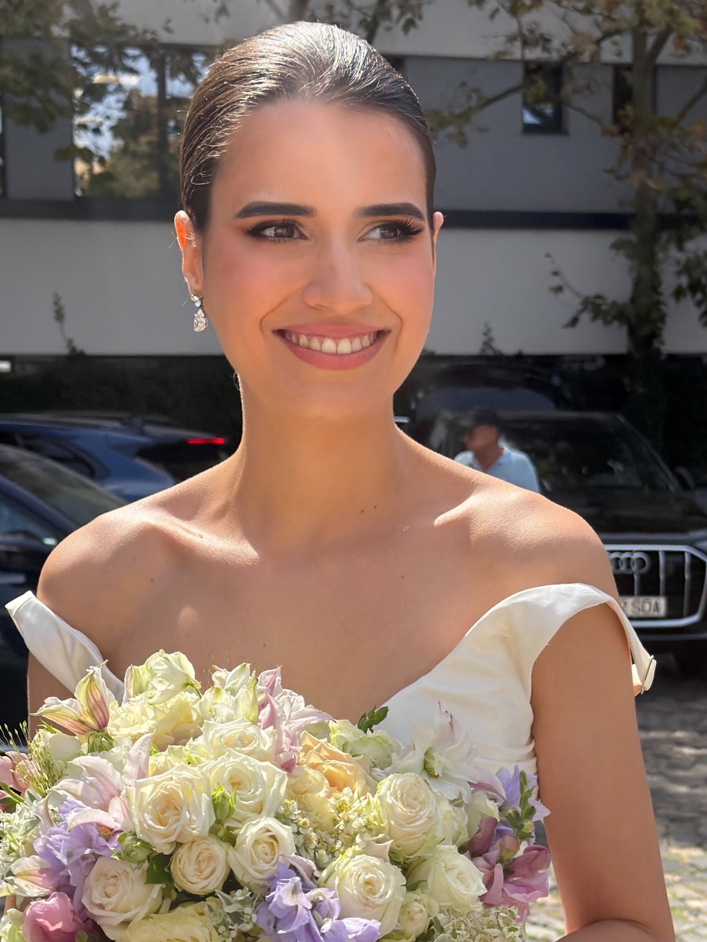 Cum a apărut Adina Buzatu la nunta fiicei sale, Sara. Andreea Marin a reacționat imediat