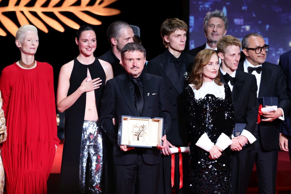 Lia Bugnar, reacție fermă după ce Cristian Mungiu a primit trofeul Palme d’Or pentru „Fjord”. „Noi suntem foarte severi, dacă pe fraierii ăia-i păcălește, pe noi nu”