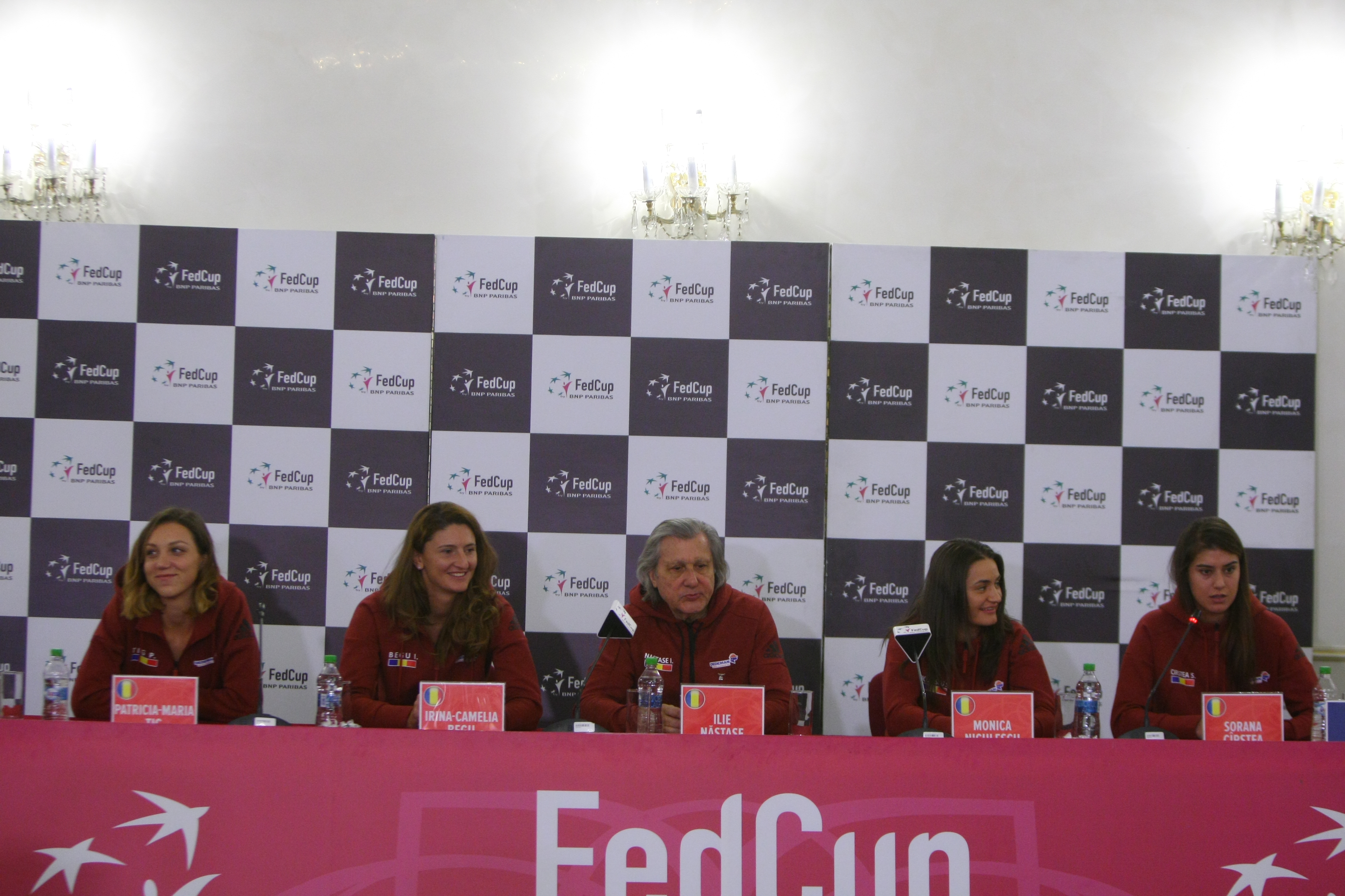 România a fost învinsă de Belgia, în primul tur al Grupei Mondiale II din Fed Cup. Irina Begu a jucat la simplu, dar a pierdut în setul decisiv. Reacții  | FOTO & VIDEO
