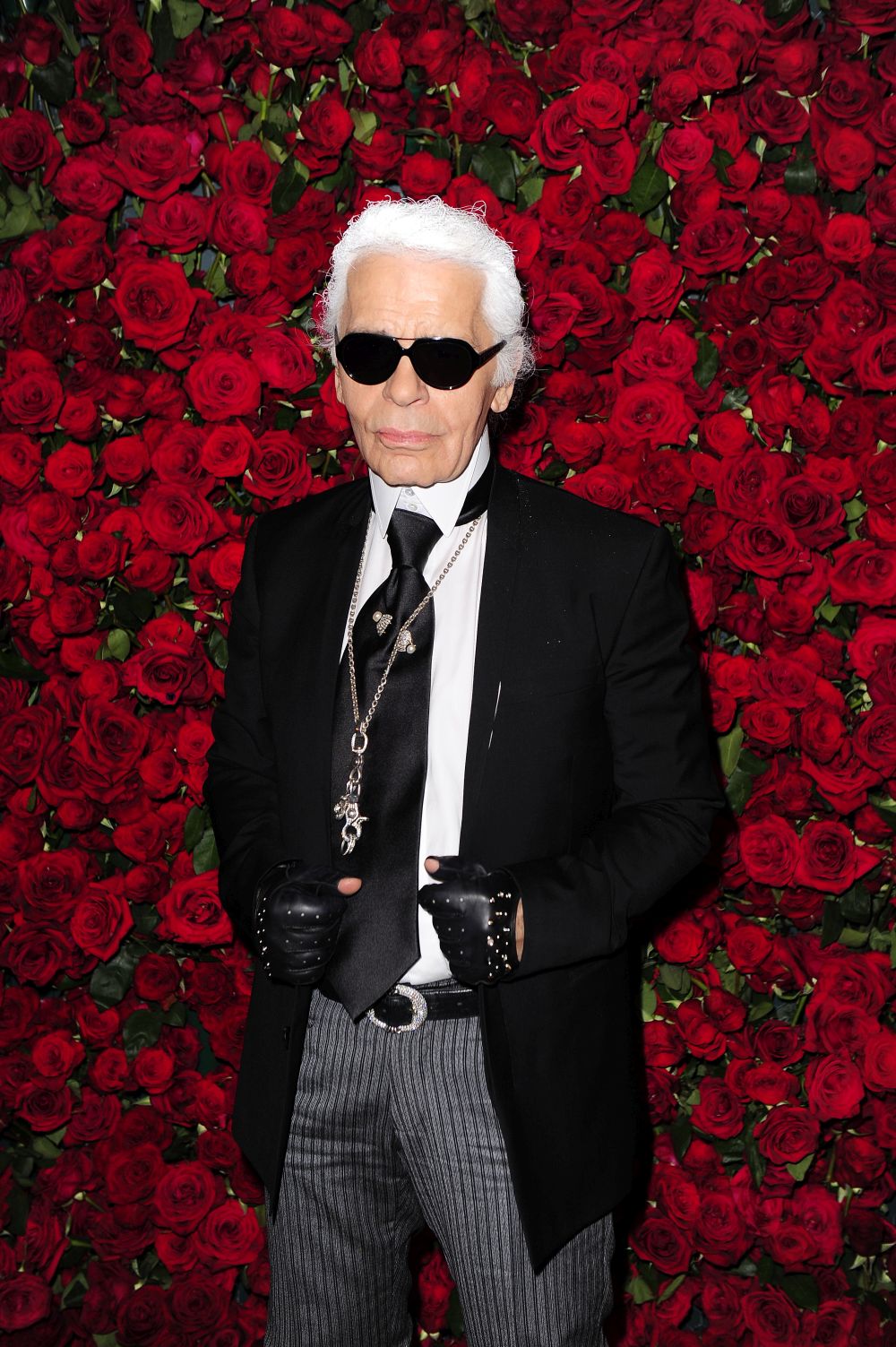 FOTO | Karl Lagerfeld a murit. Designerul casei Chanel s-a stins la 85 de ani