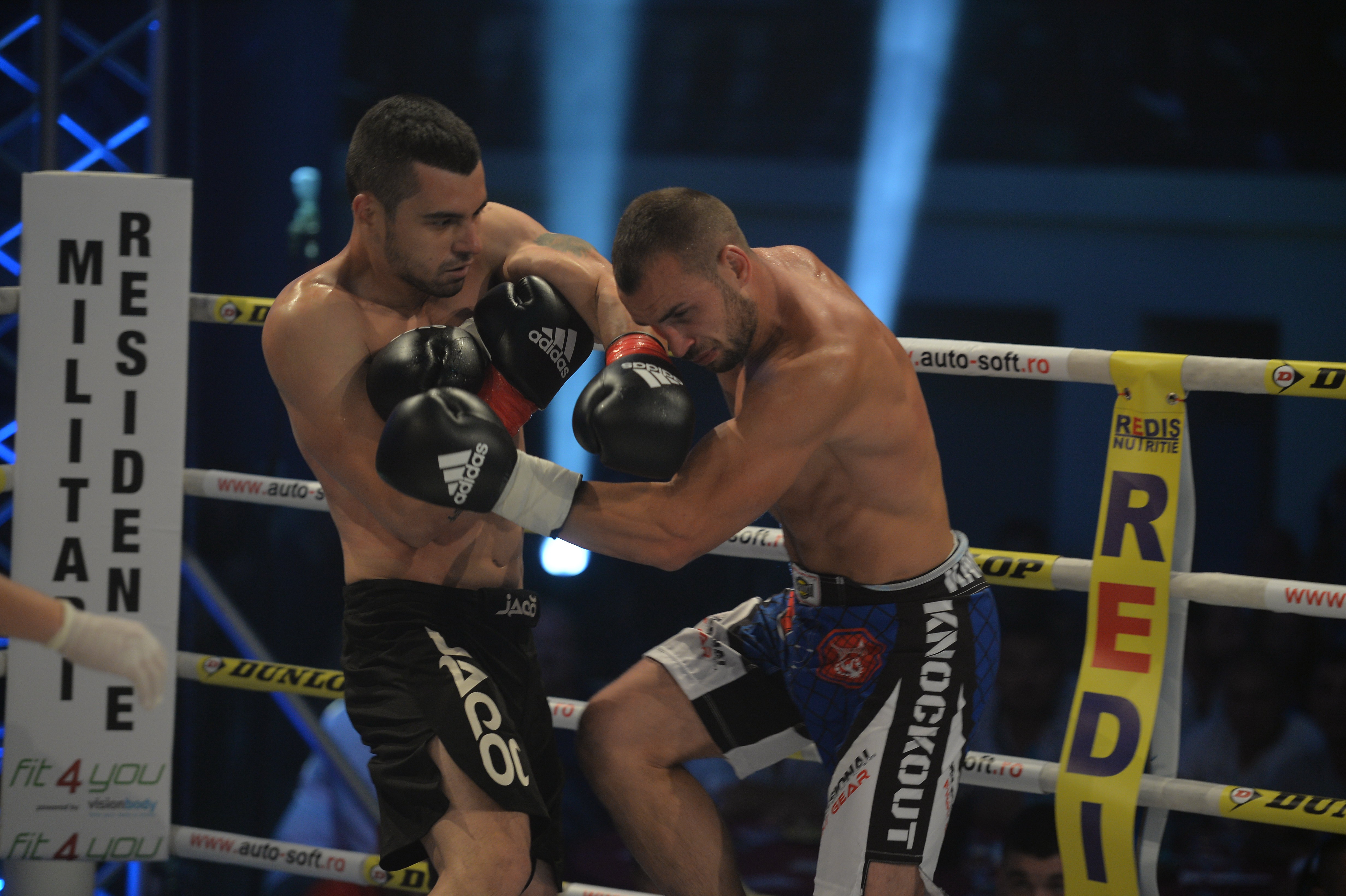 SUPERKOMBAT CONSTANȚA: Cătălin Moroșanu l-a distrus pe gigantul de 2,07 metri / REZULTATE & GALERIE FOTO & VIDEO