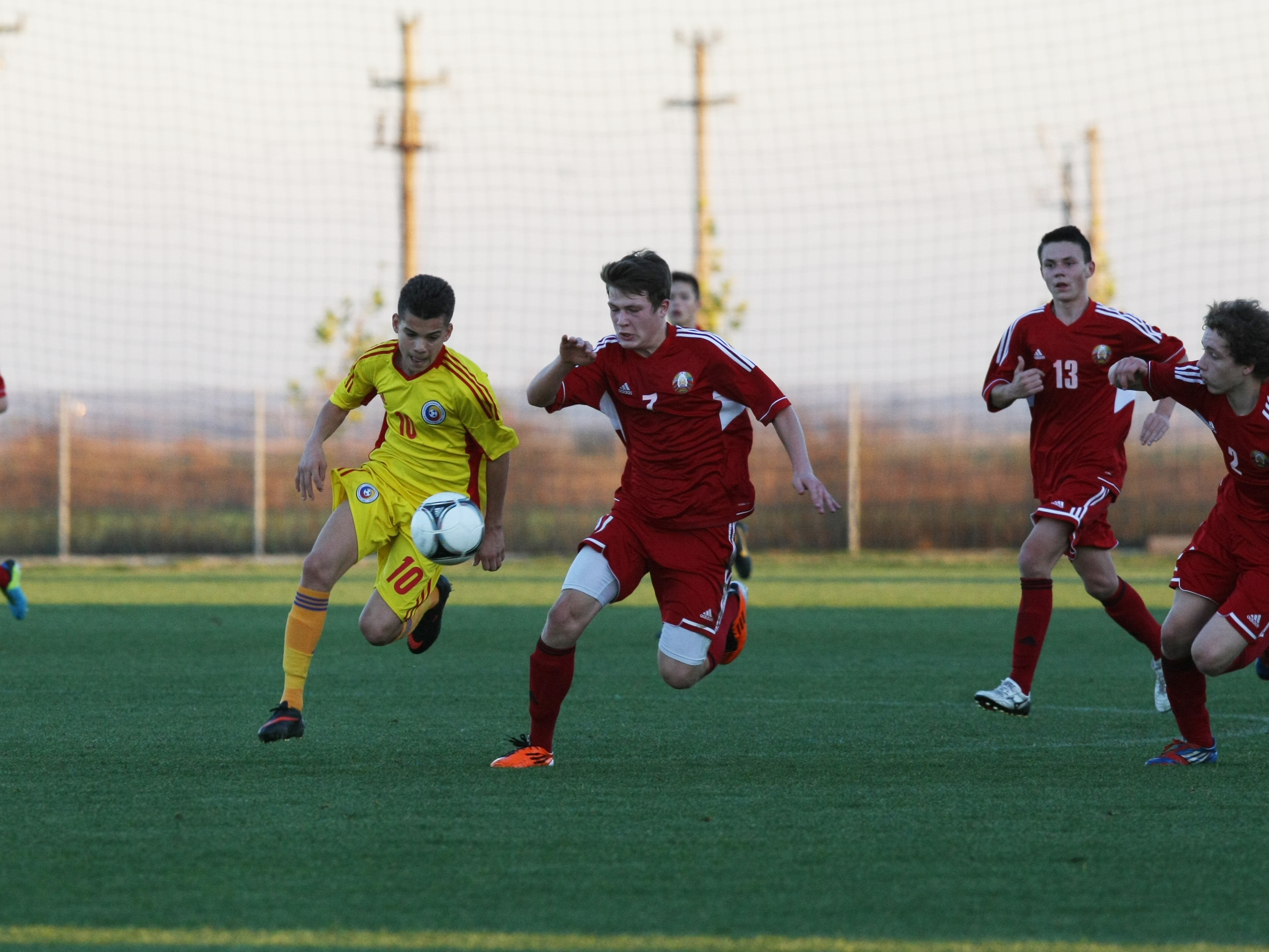 Ianis Hagi împlinește 18 ani. Fotbalistul își serbează majoratul la Florența. Debutează duminică în Serie A? | GALERIE FOTO