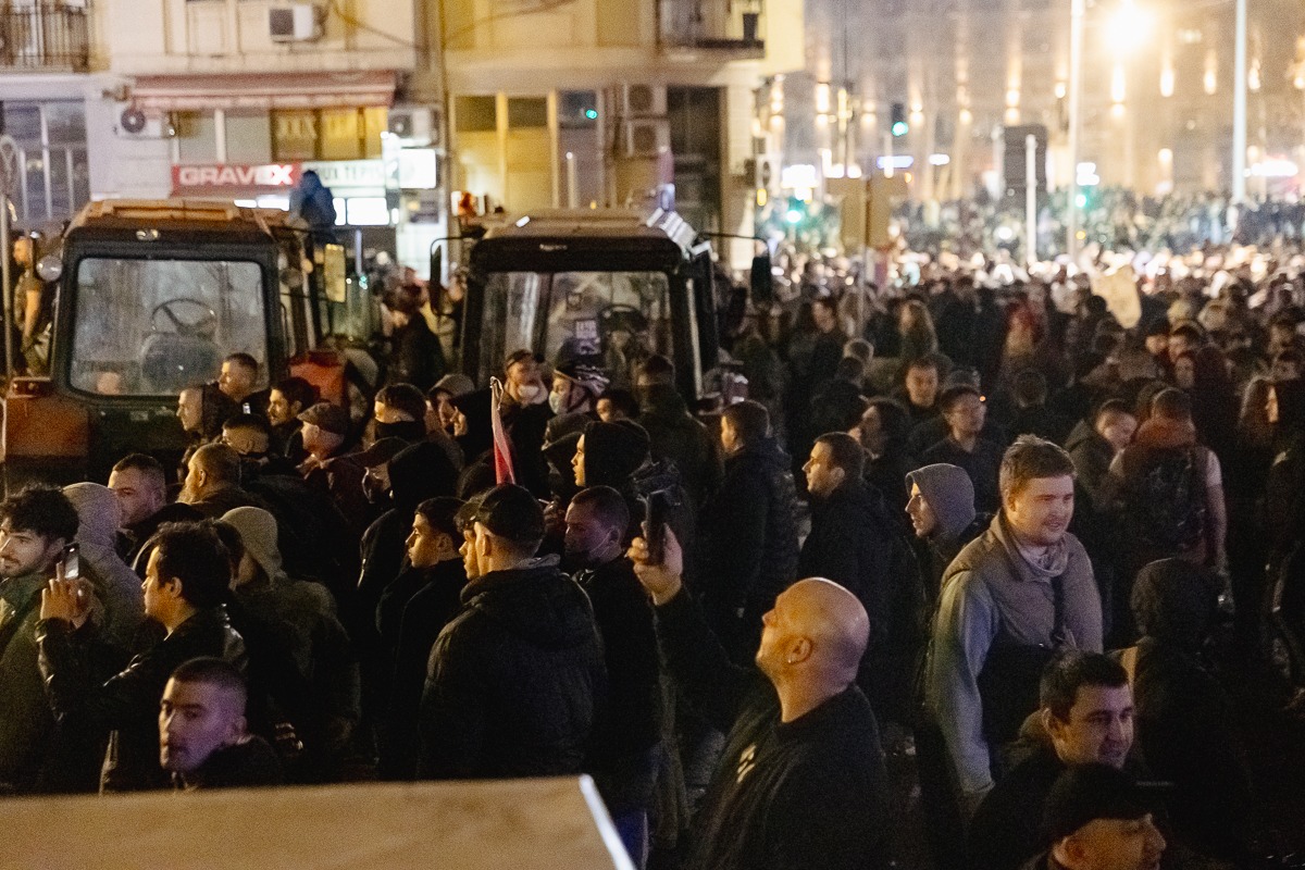 Român la protestul uriaș din Belgrad: „Asta e lupta noastră alături de poporul majoritar!”