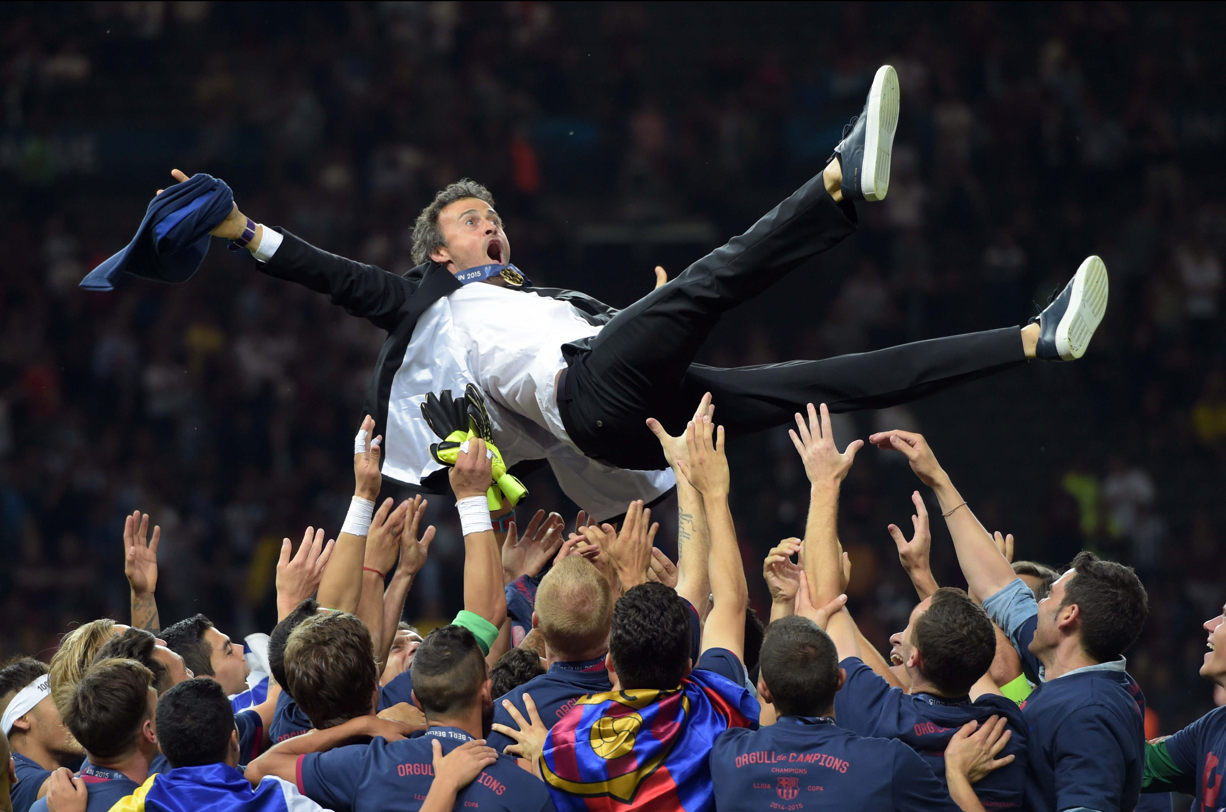 Luis Enrique s-a tuns la zero, după ce a reuşit tripla cu Barca / GALERIE FOTO&VIDEO