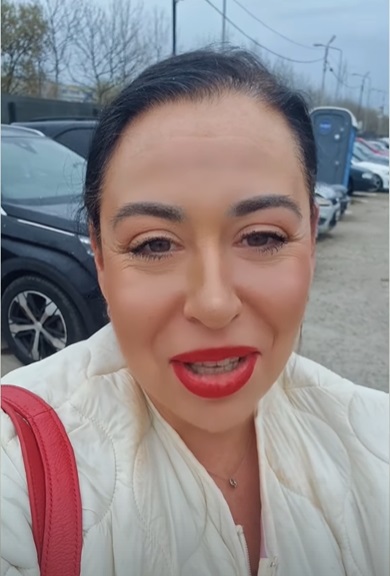 Oana Roman, amuzată după ce a parcat neregulamentar: „Mi-au ridicat-o! Am pățit-o!”. Cât a costat-o recuperarea mașinii