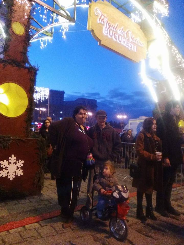 Fiica Andei Călugăreanu și-a scos familia la târgul de Crăciun. Fiul Ioanei Tufaru, cel mai încântat | FOTO