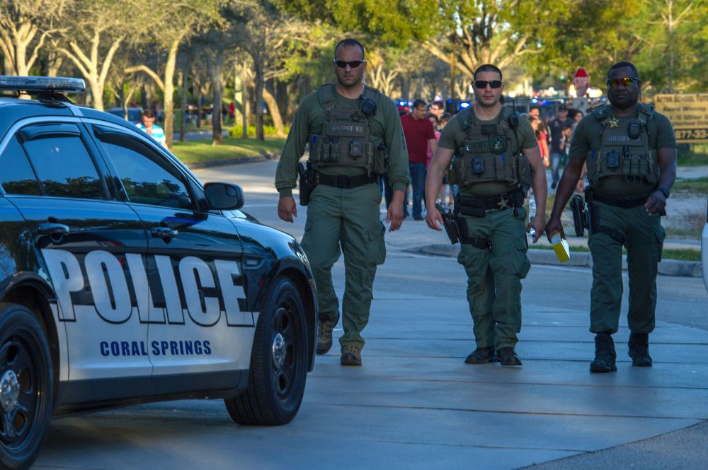 UPDATE/ 17 morţi în atacul armat comis într-un liceu din Parkland, Florida (FOTO&VIDEO)