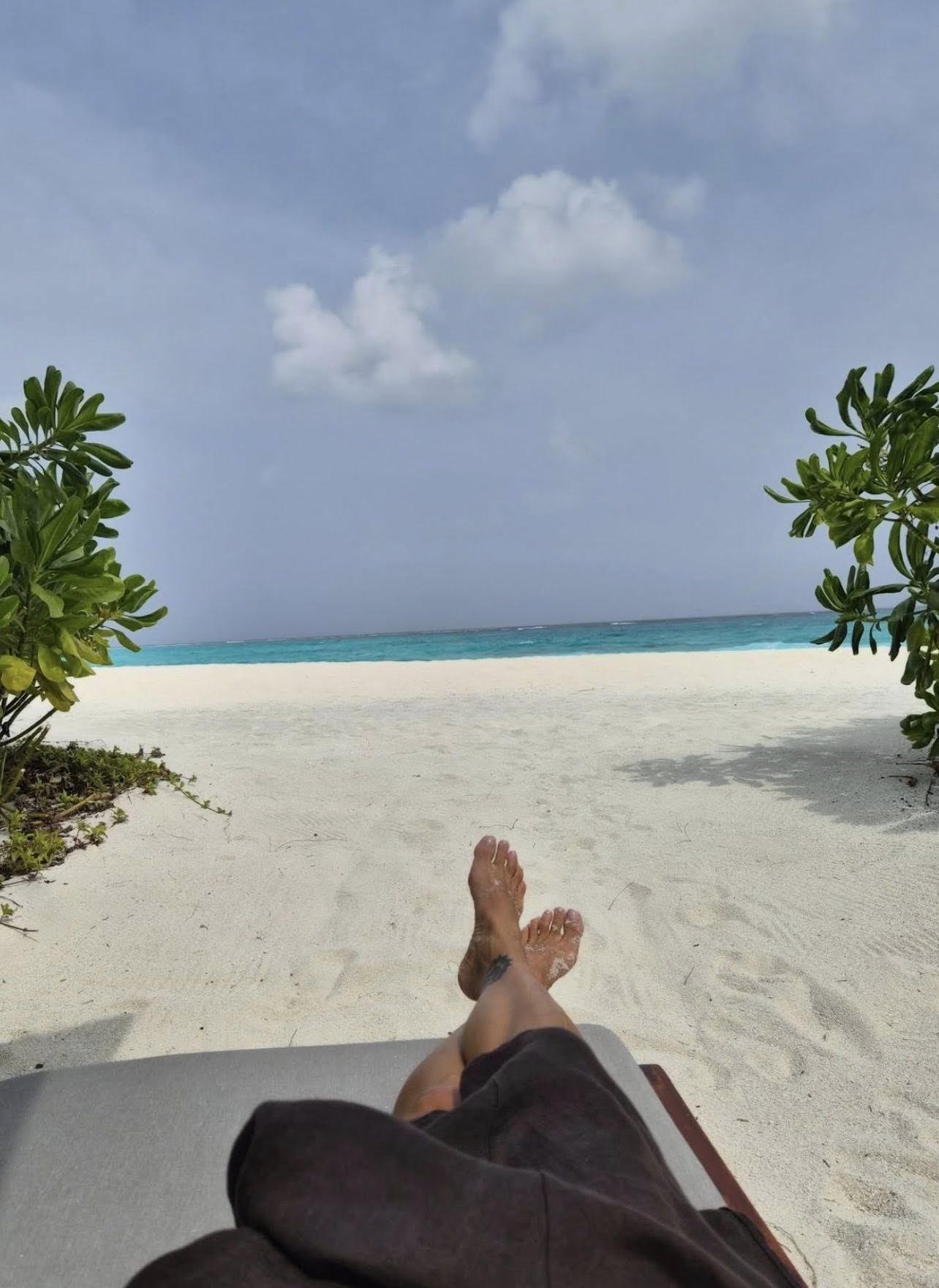 Imagini cu INNA în costum de baie, în Maldive. Cât costă o noapte în resortul de lux unde e cazată: „Meriți o vacanță”