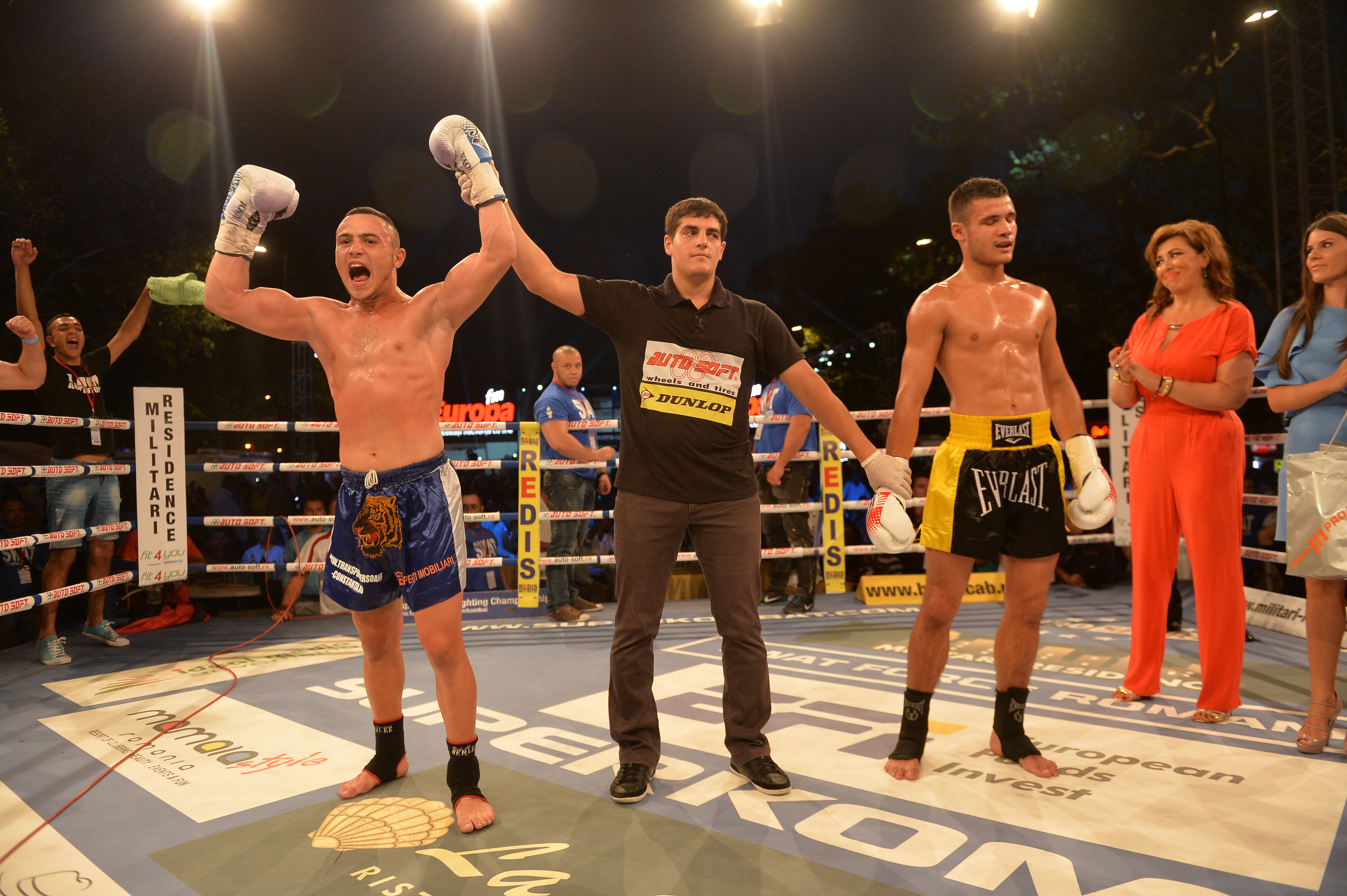 Andrei Stoica îşi păstrează centura de campion mondial / GALERIE FOTO&VIDEO