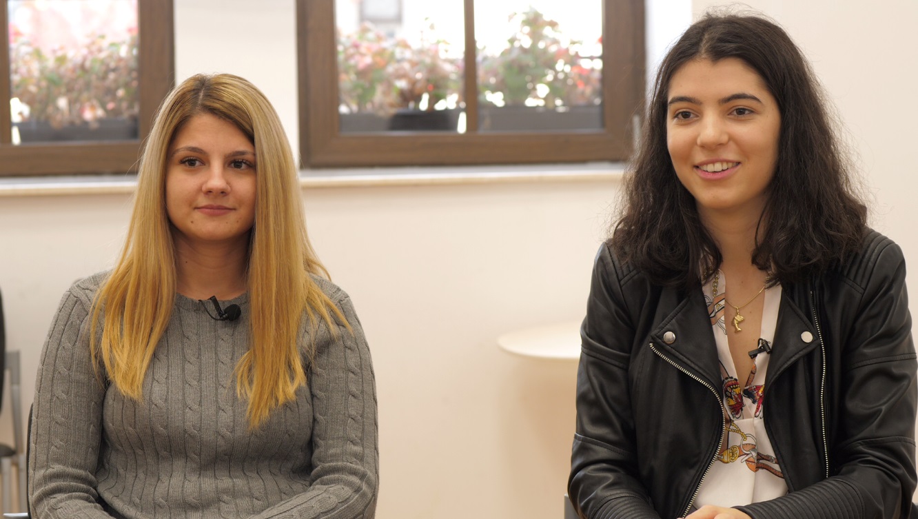 VIDEO. Facultatea din România unde promovezi dacă ai încasări la firmă. Studenție pe profit