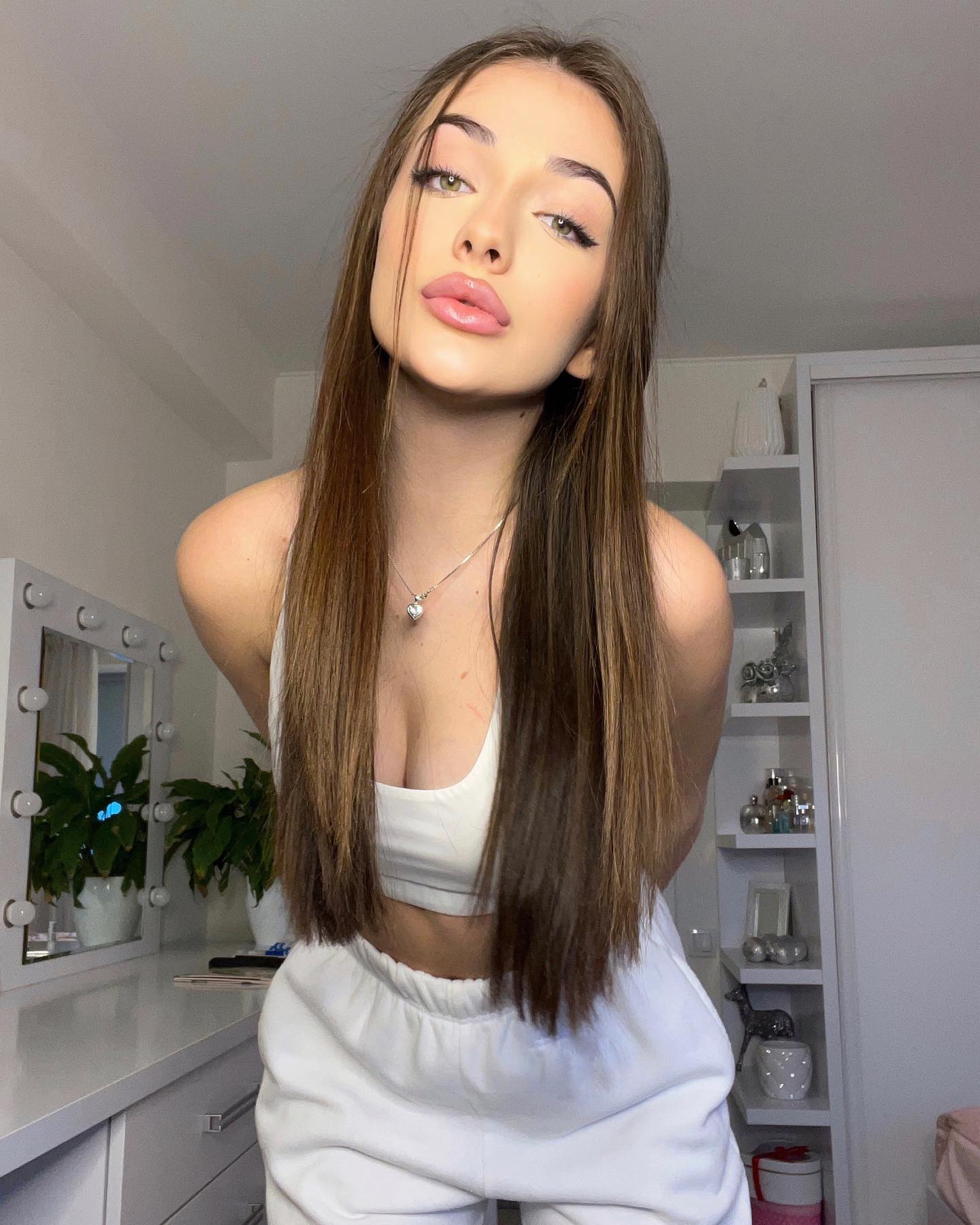 Ce note a luat la Bacalaureat Andreea Bostănică, supranumită „Regina TikTok-ului din România”. „Îmi pare foarte rău să vă dezamăgesc”