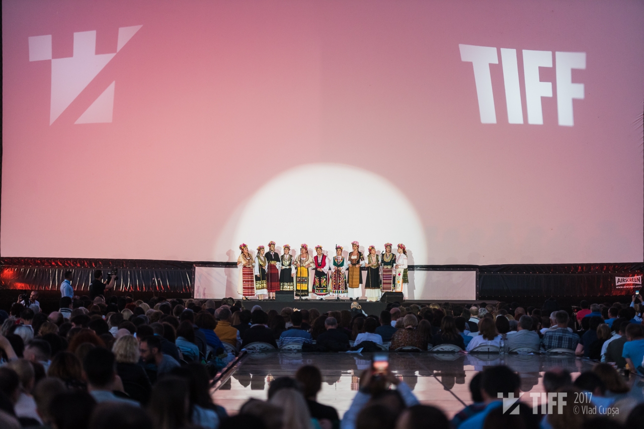 Peste 3.000 de oameni, la deschiderea TIFF 2017. Cinefilii au umplut Piața Unirii din Cluj