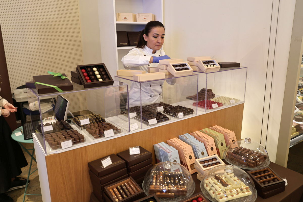 Chocolate Saga 2025: festivalul care sparge toate regulile la Biblioteca Națională. Ciocolată cu vin roșu, parfumuri de lux și praline cu ardei iute