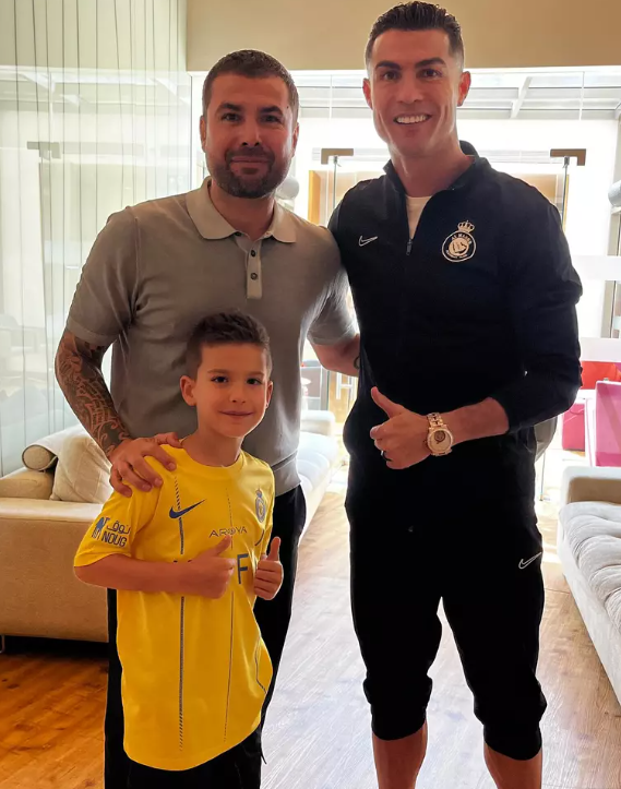 Tiago, fiul cel mic al lui Adrian Mutu, a împlinit 8 ani. Cum l-au sărbătorit părinții. „La mulți ani, iubitul meu”