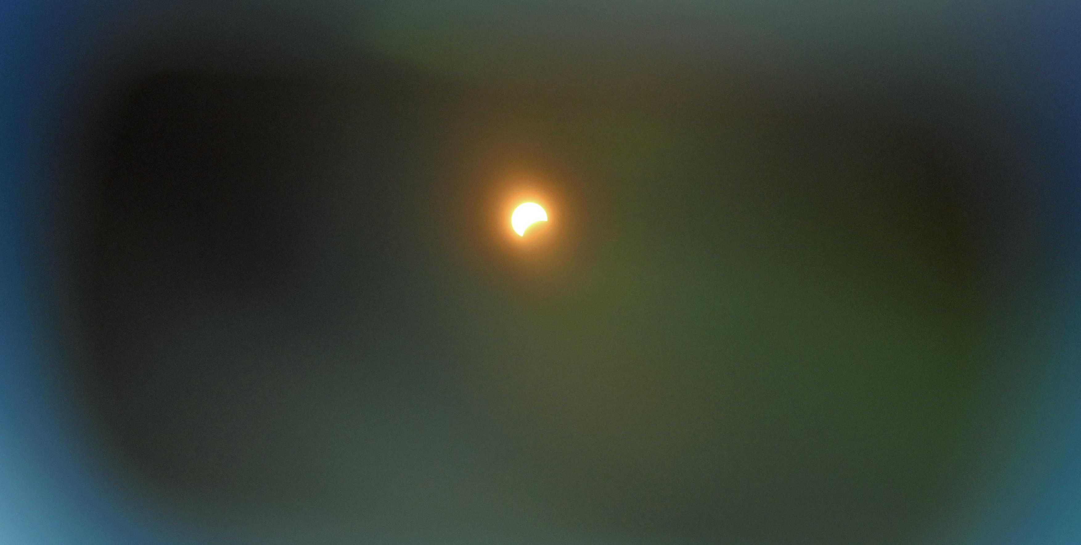 Cele mai spectaculoase 13 imagini cu eclipsa totală de Soare care a fost vizibilă în America de Nord
