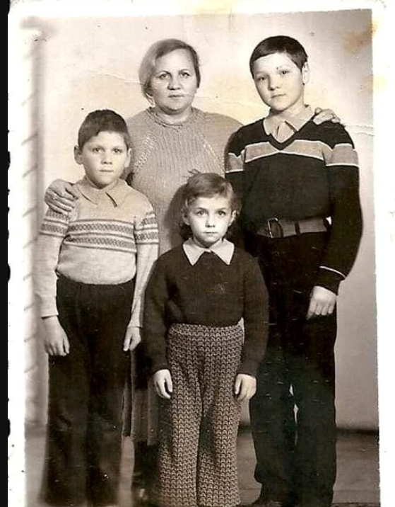 Detalii neștiute din viața lui Mihai Trăistariu. Acum câștigă zeci de mii de euro, dar în trecut i-a fost foarte greu. „Mai smulgeam ceva de la părinți, ca să-mi cumpăr niște ghetuțe”