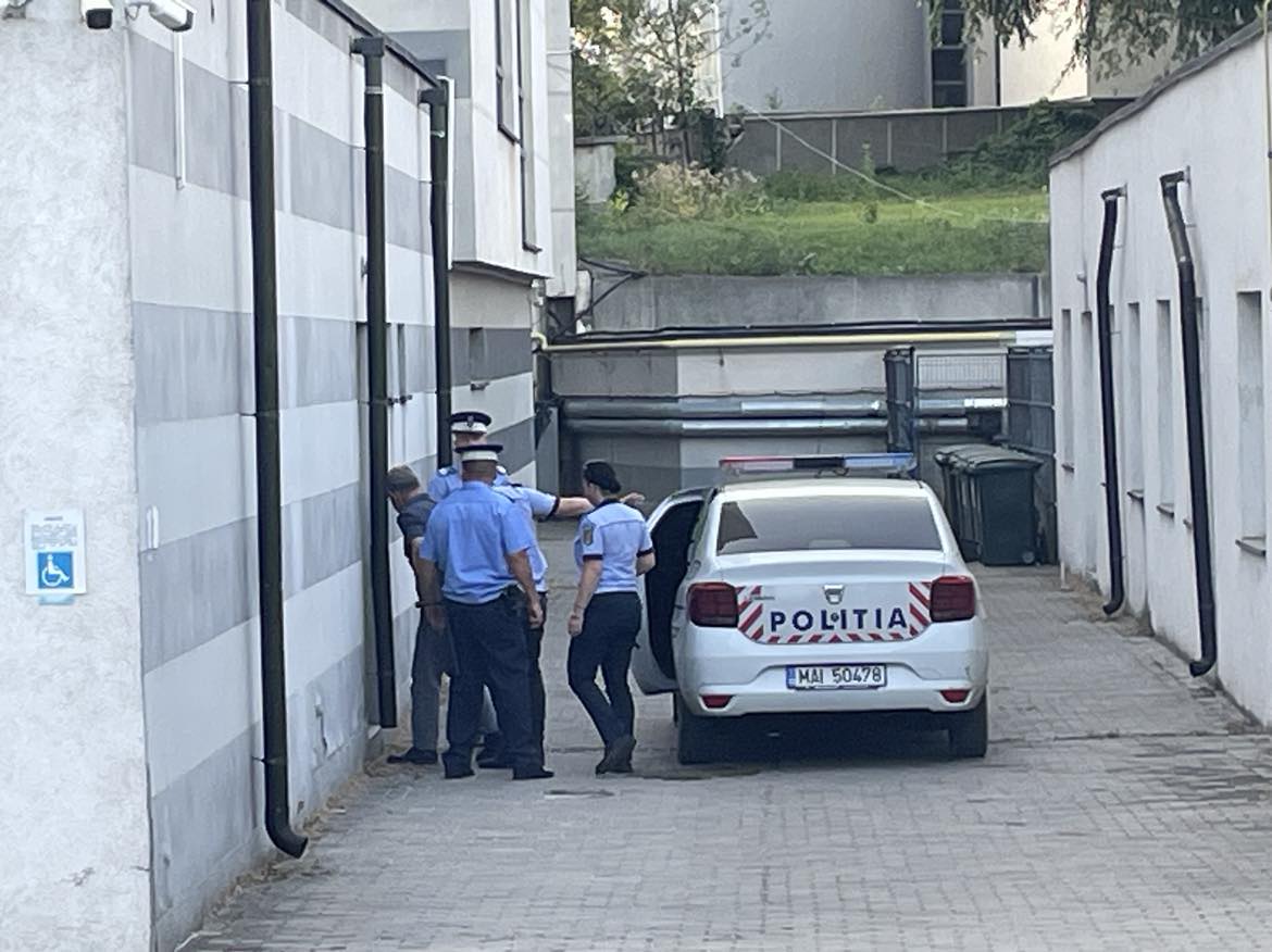 Dumitru Buzatu, arestat preventiv pentru 30 de zile. Tribunalul Vaslui a aprobat solicitarea DNA, avocații săi anunță că vor contesta măsura
