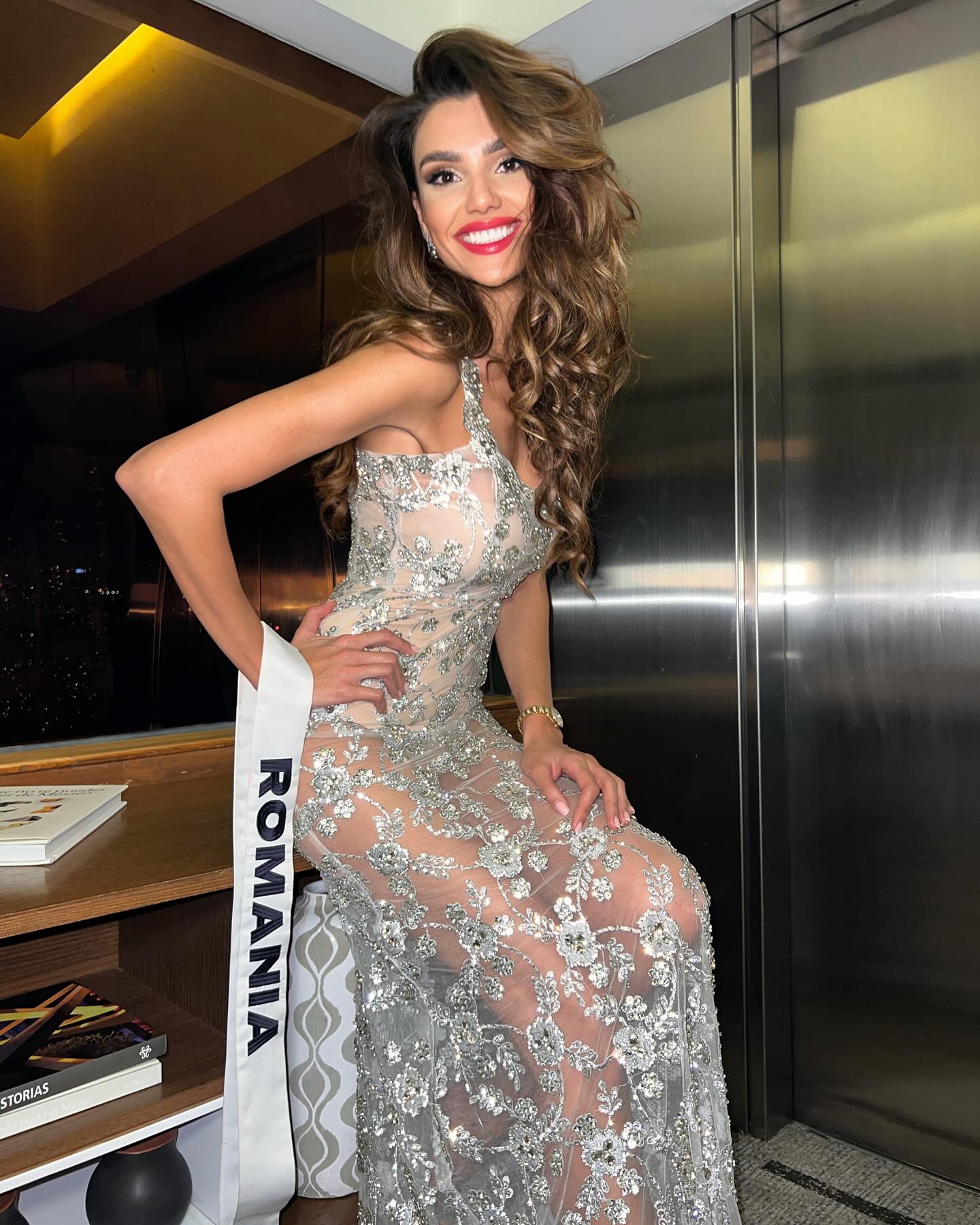 Cine este Loredana Salanţă, cea care a reprezentat România la Miss Universe 2024. A fost implicată în politică