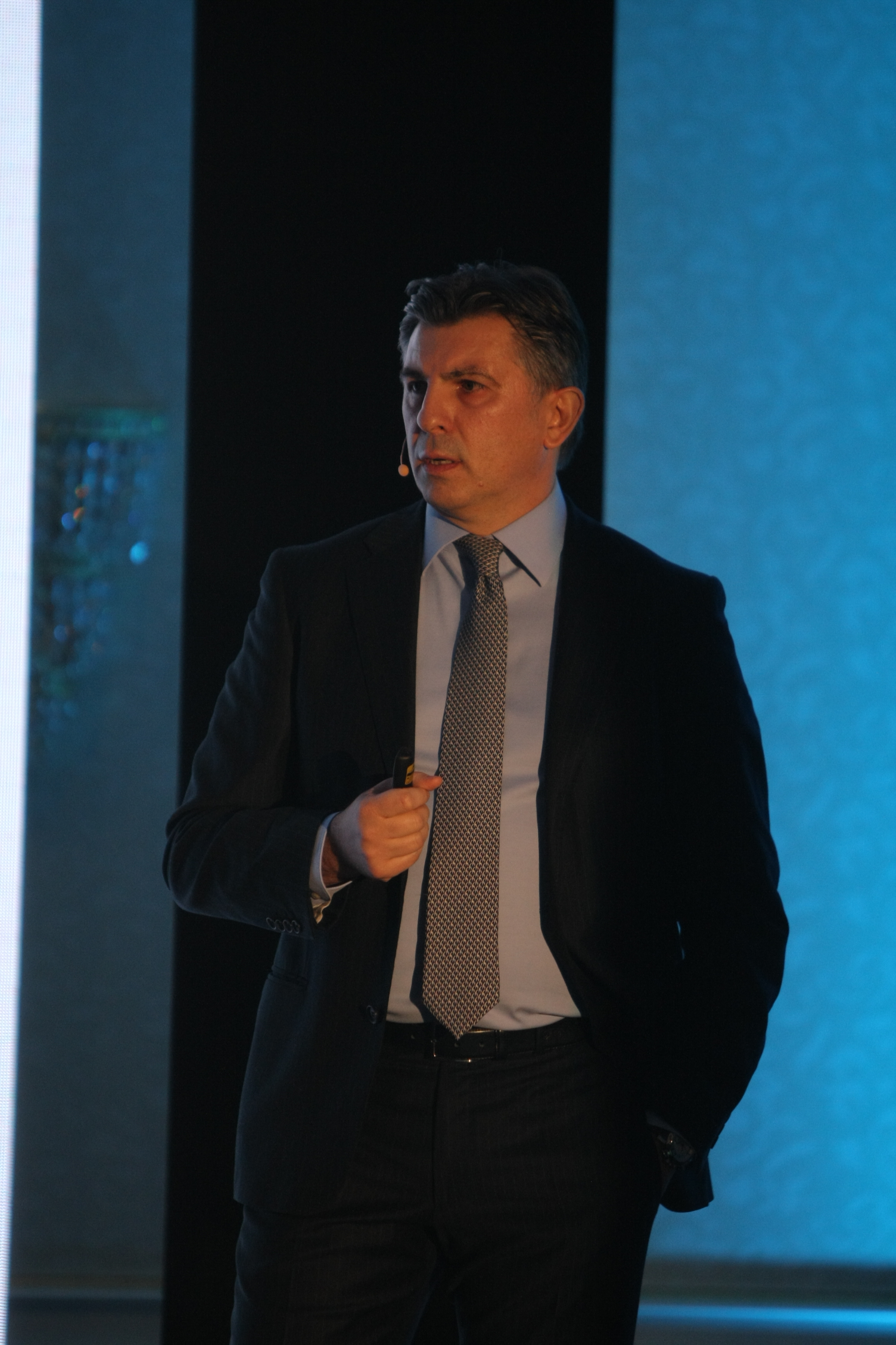 Cine sunt candidații la funcția de președinte FRF după alegerile din 2018 și ce programe au prezentat